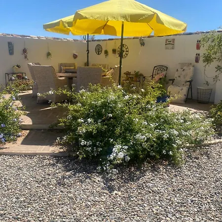 2 Bed-sleeps 4-mtn View-private Pool & Terrace Daire *
